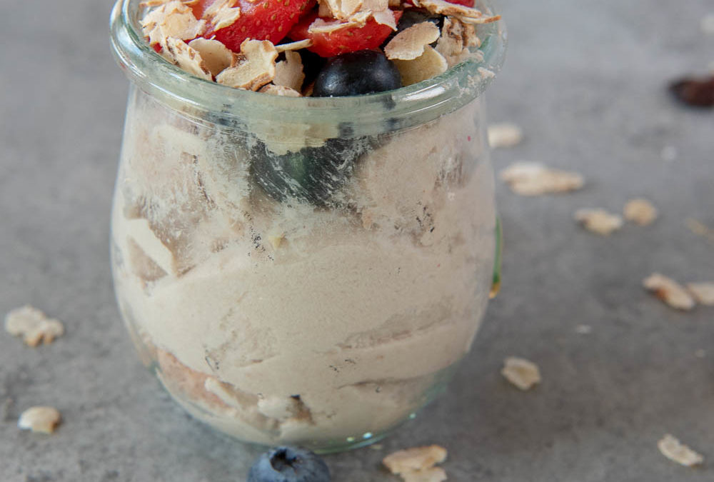 Berry Cinnamon Creamy Parfait