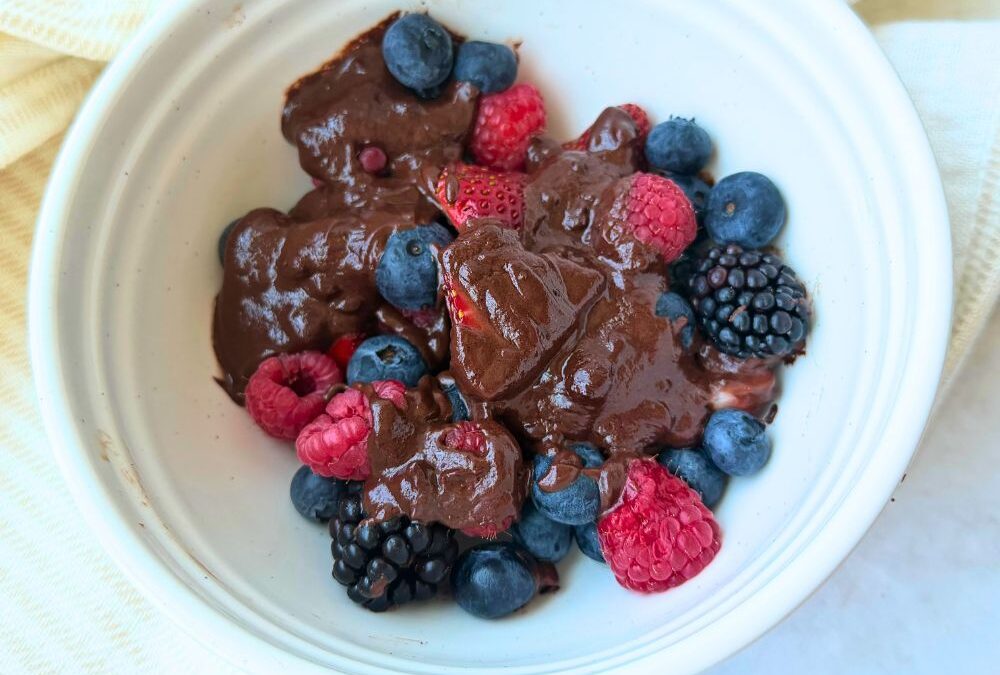 Berries with Chocolate Sauce